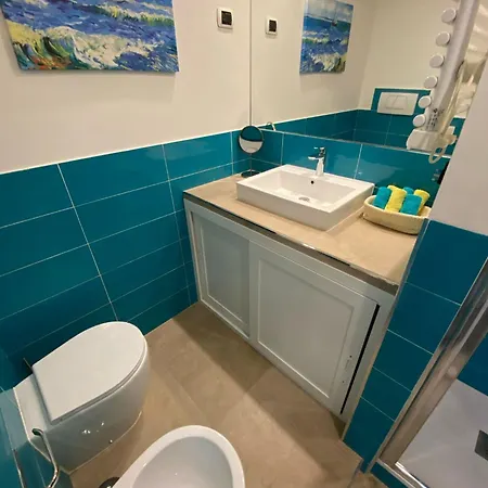 Borghese With Terrace דירה